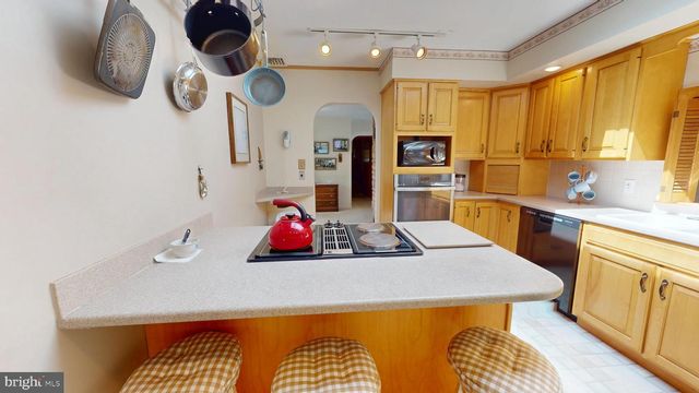 903 FAIRVIEW AVE, Bristol, PA 19007
