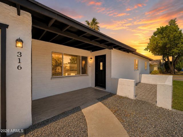 316 E EL CAMINO Drive, Phoenix, AZ 85020