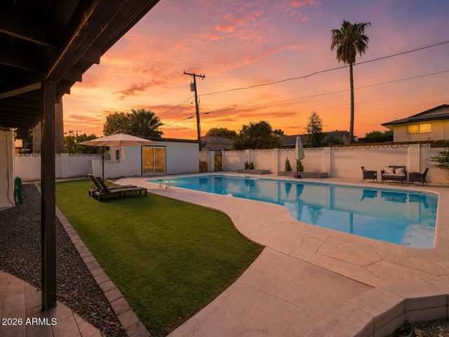 316 E EL CAMINO Drive, Phoenix, AZ 85020
