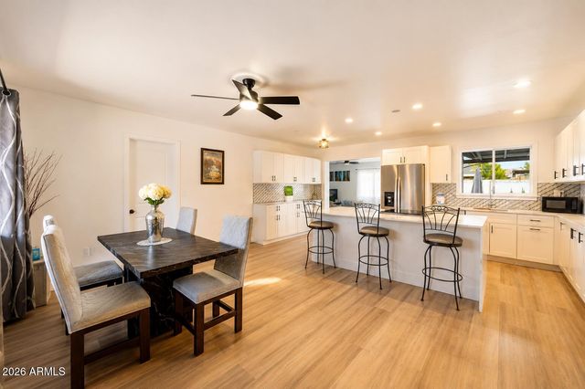 316 E EL CAMINO Drive, Phoenix, AZ 85020
