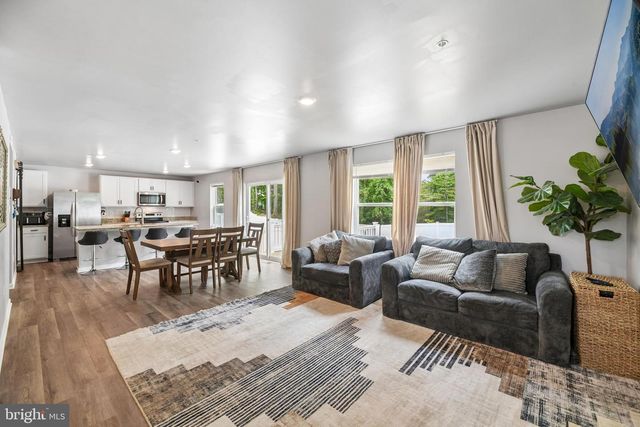 1030 MERRY ELM LN, La Plata, MD 20646
