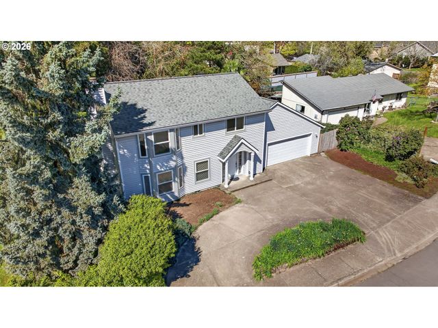 1335 Sw RUSS Ln, Mc Minnville, OR 97128