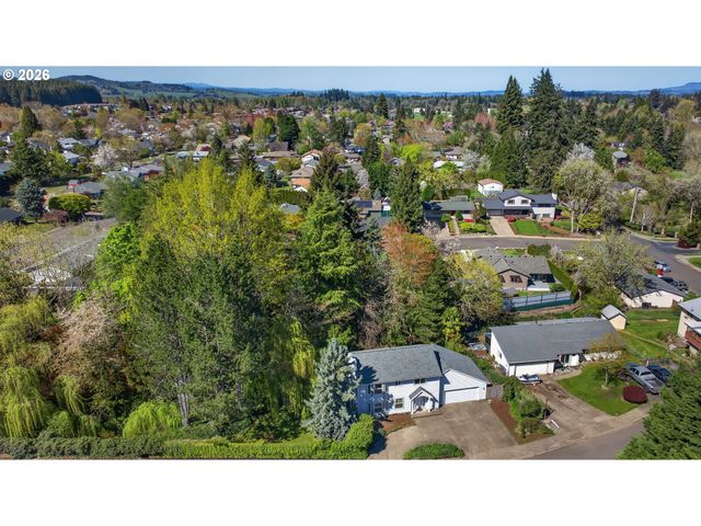 1335 Sw RUSS Ln, Mc Minnville, OR 97128