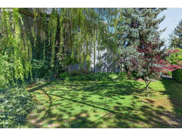 1335 Sw RUSS Ln, Mc Minnville, OR 97128