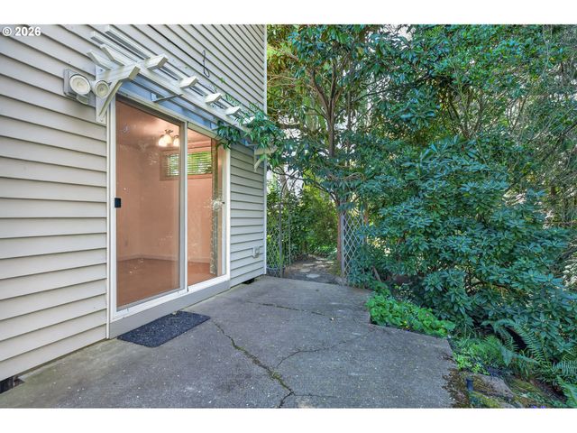 1335 Sw RUSS Ln, Mc Minnville, OR 97128