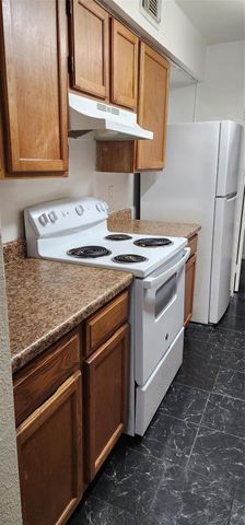 6500 Sands Point Drive 518, Houston, TX 77074