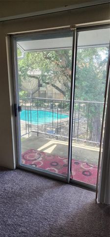 6500 Sands Point Drive 518, Houston, TX 77074