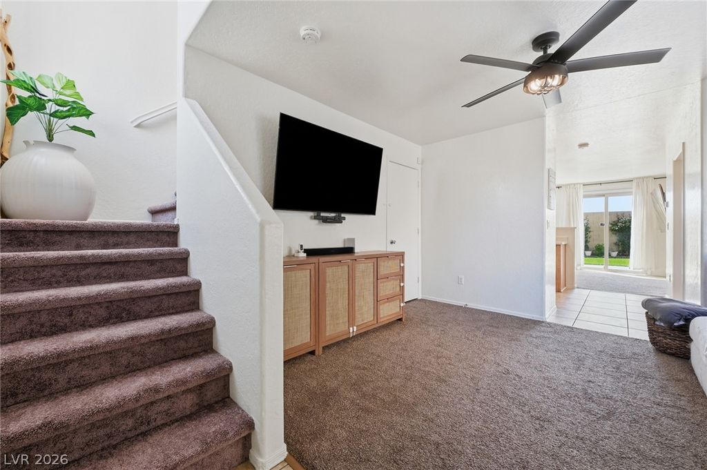 5339 Aurora Beam Avenue, Las Vegas, NV 89122 — photo 4