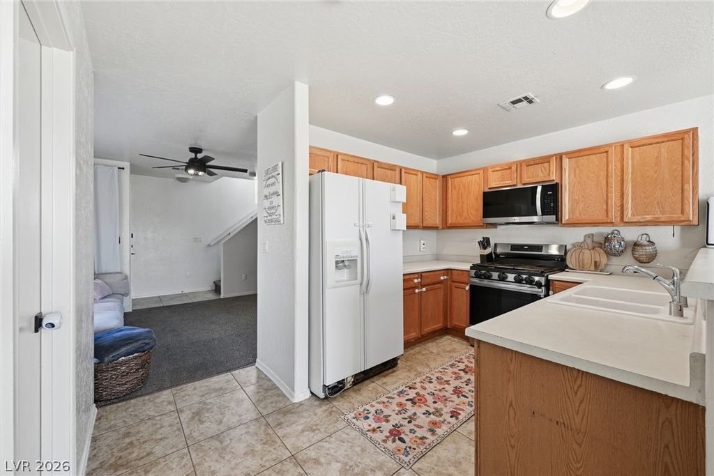 5339 Aurora Beam Avenue, Las Vegas, NV 89122 — photo 5