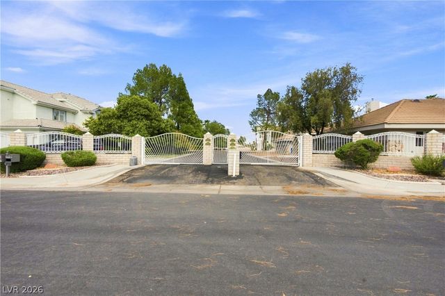 3840 Topaz Street, Las Vegas, NV 89121