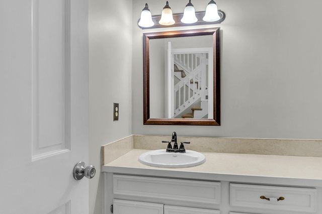 140 Palmetto Bluff, North Charleston, SC 29418
