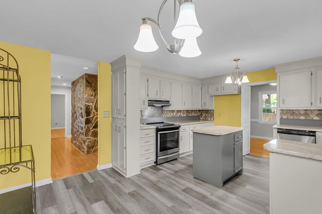 140 Palmetto Bluff, North Charleston, SC 29418