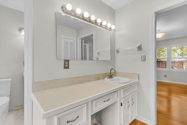 140 Palmetto Bluff, North Charleston, SC 29418