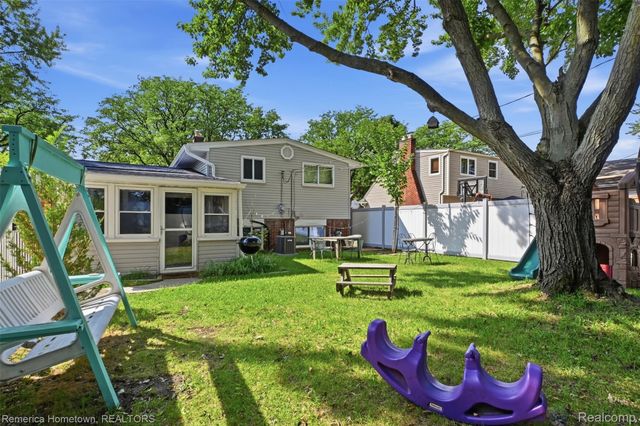 260 Burroughs Street, Plymouth, MI 48170