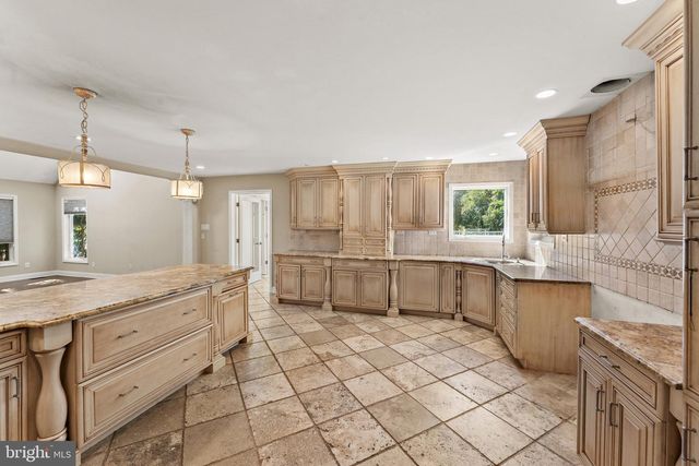 162 TUCKERTON RD, Medford, NJ 08055