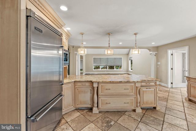 162 TUCKERTON RD, Medford, NJ 08055