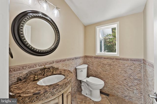 162 TUCKERTON RD, Medford, NJ 08055