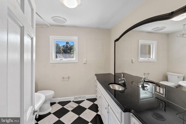 162 TUCKERTON RD, Medford, NJ 08055