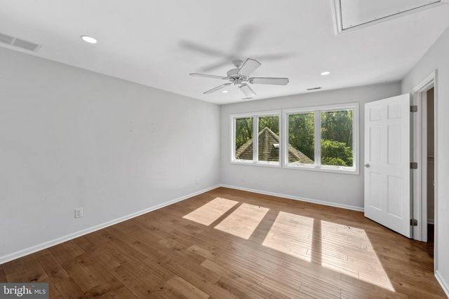 162 TUCKERTON RD, Medford, NJ 08055