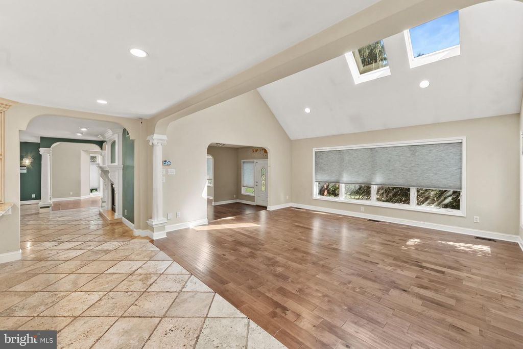 162 TUCKERTON RD, MEDFORD, NJ 08055 — exterior