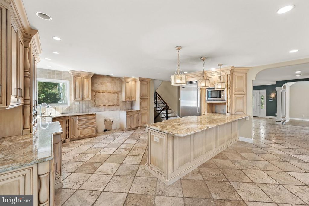162 TUCKERTON RD, MEDFORD, NJ 08055 — photo 2