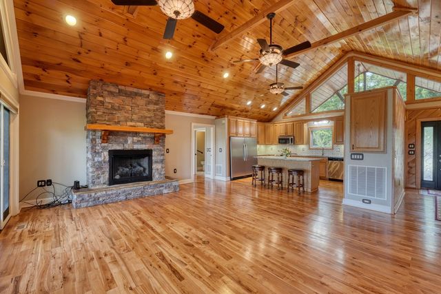 166 Dasali Way, Murphy, NC 28906