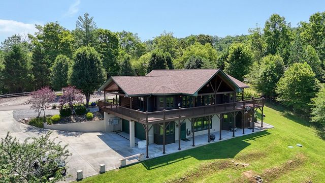 166 Dasali Way, Murphy, NC 28906