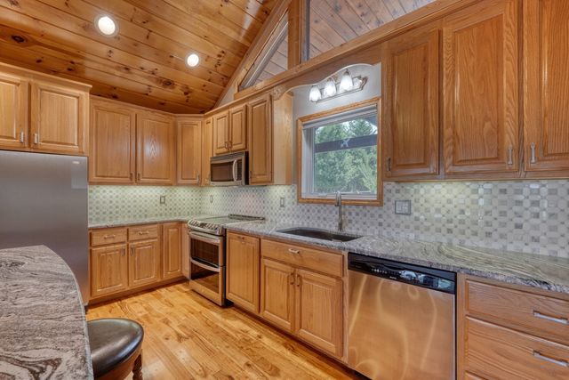 166 Dasali Way, Murphy, NC 28906