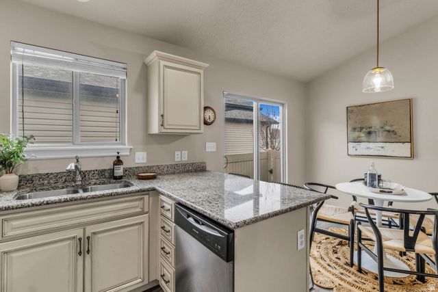 1745 E TUMWATER LN, Eagle Mountain, UT 84005