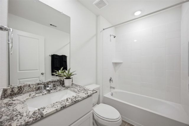 6031 Pineapple Street, Houston, TX 77048