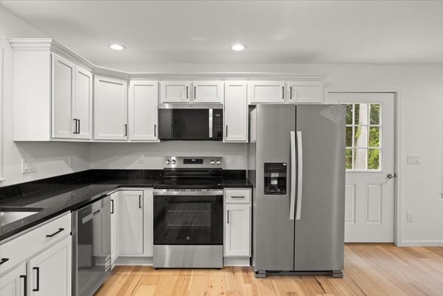531 Foundry Street E, Easton, MA 02356