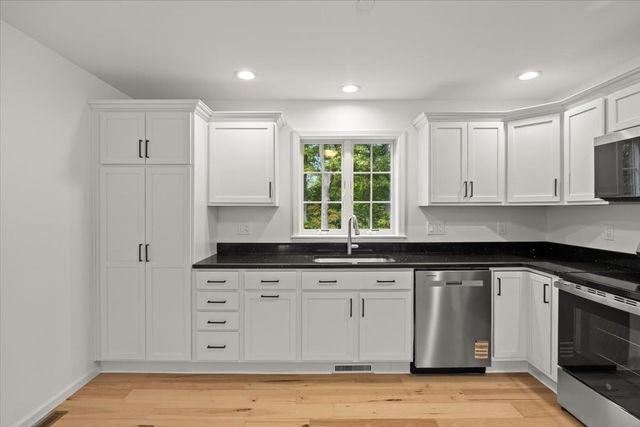 531 Foundry Street E, Easton, MA 02356