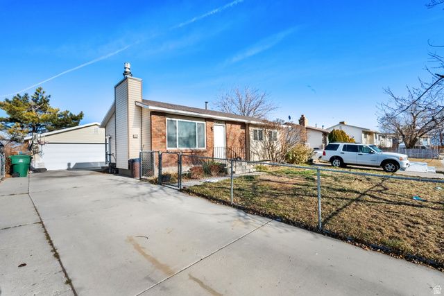 4917 S FARAH DR, Kearns, UT 84118