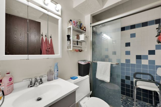 4917 S FARAH DR, Kearns, UT 84118