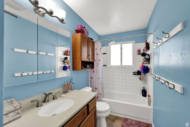 4917 S FARAH DR, Kearns, UT 84118