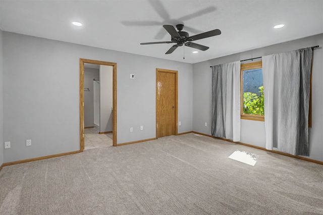 315 Sherrylynn Boulevard, Pleasant Hill, IA 50327