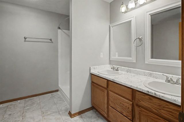315 Sherrylynn Boulevard, Pleasant Hill, IA 50327