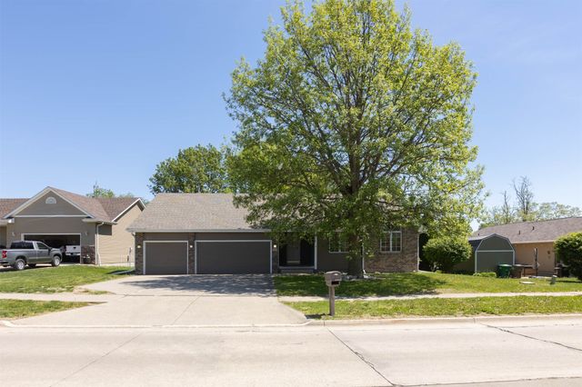 315 Sherrylynn Boulevard, Pleasant Hill, IA 50327