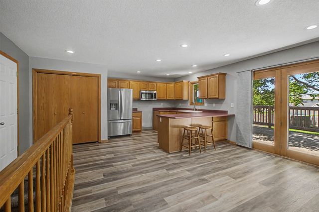 315 Sherrylynn Boulevard, Pleasant Hill, IA 50327