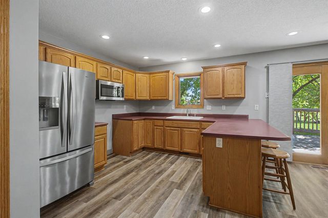 315 Sherrylynn Boulevard, Pleasant Hill, IA 50327