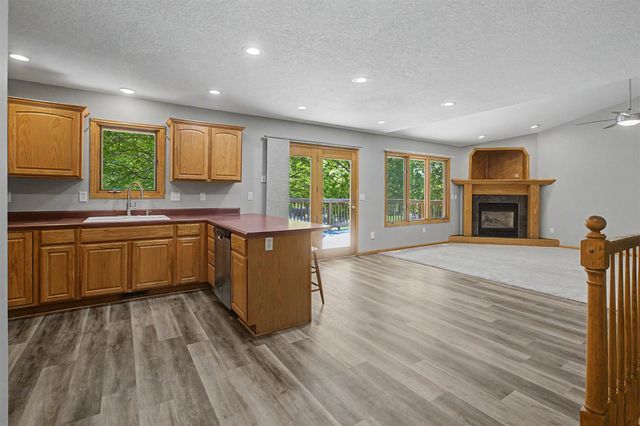 315 Sherrylynn Boulevard, Pleasant Hill, IA 50327