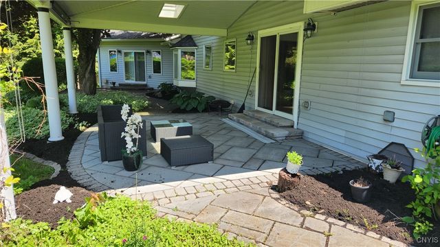 4011 College View Drive, Cortlandville, NY 13045