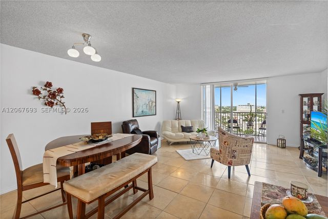 100 Golden Isles Dr 1109, Hallandale Beach, FL 33009