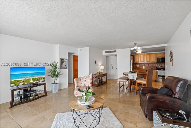 100 Golden Isles Dr 1109, Hallandale Beach, FL 33009