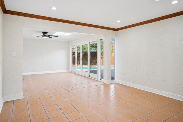 2201 Kirby Drive, Plano, TX 75075