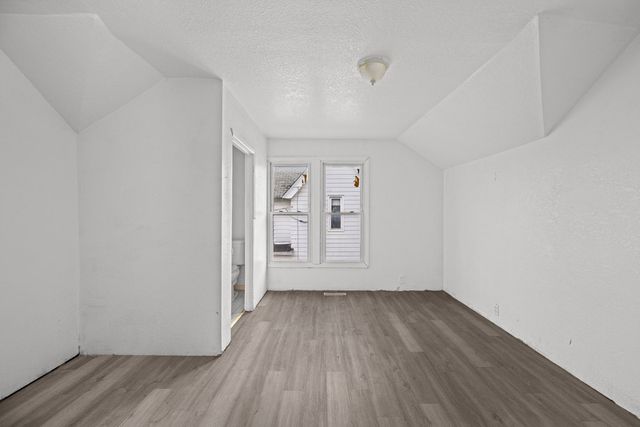 318 2nd Avenue S, Clinton, IA 52732