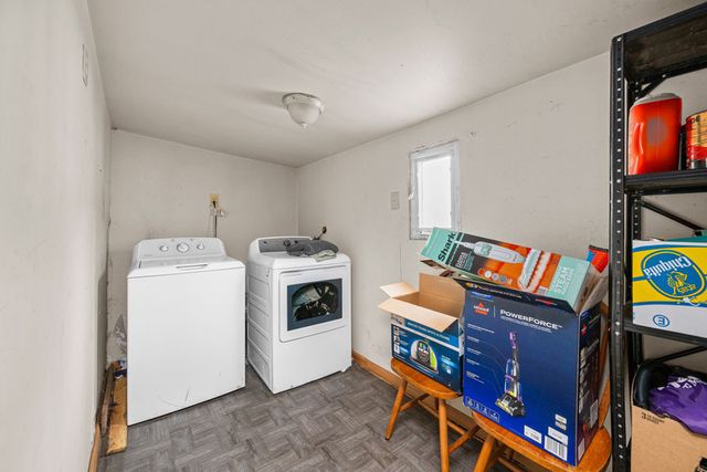 318 2nd Avenue S, Clinton, IA 52732