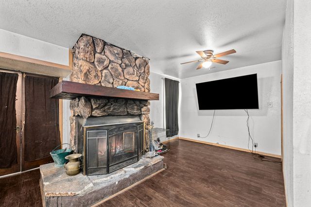 318 2nd Avenue S, Clinton, IA 52732