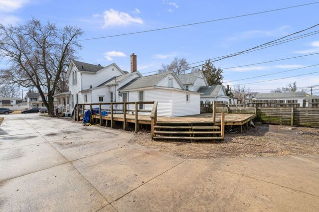 318 2nd Avenue S, Clinton, IA 52732