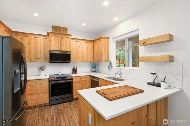 715 390th Street S, Roy, WA 98580